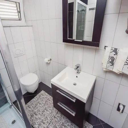 Apartmán 1 Bedroom Stunning In *
