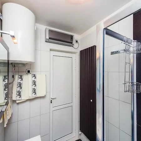 Apartmán 1 Bedroom Stunning In *